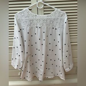 Van Heusen Long Sleeve blouse. White with blue polka dots. Size Large